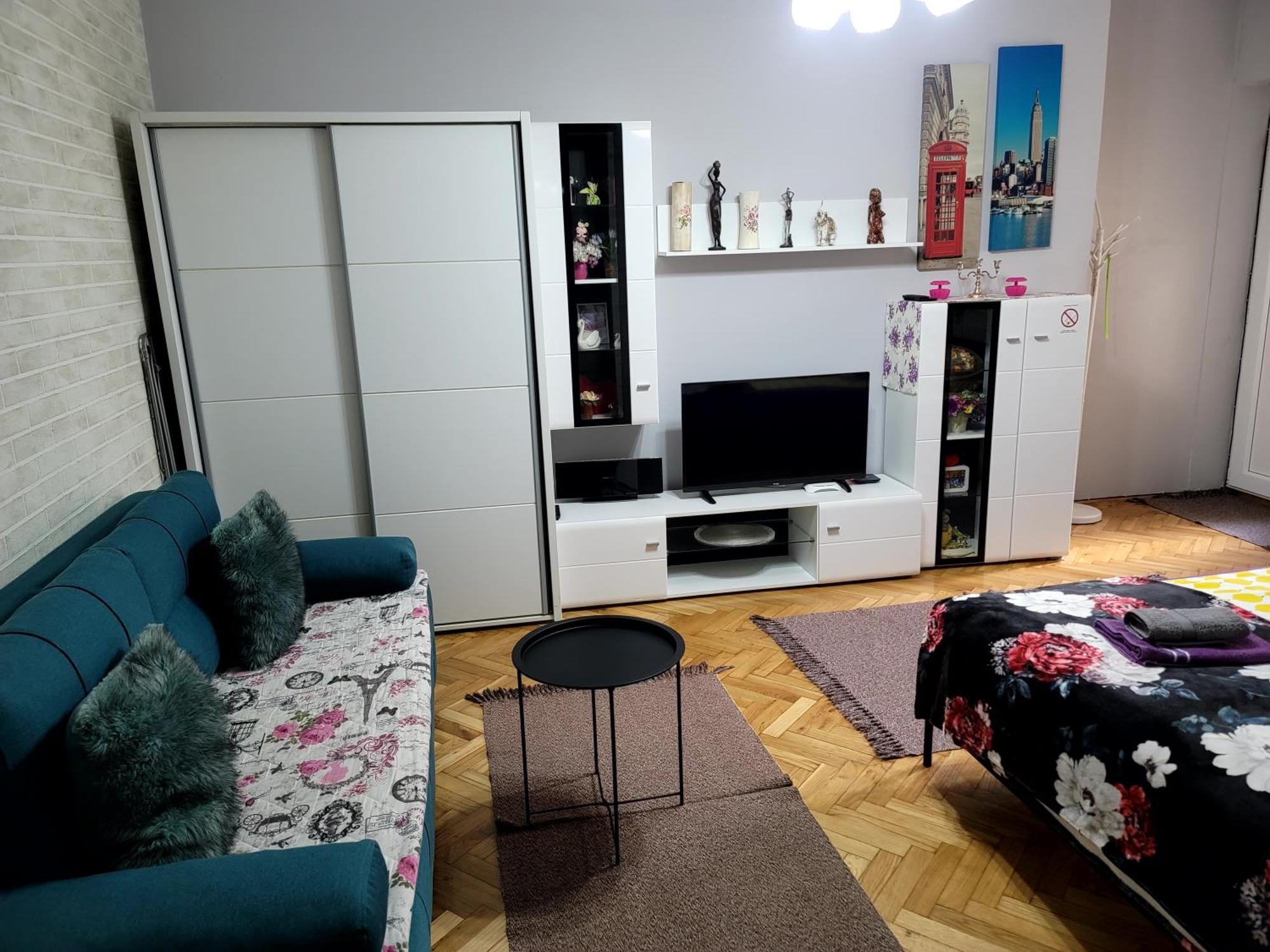 Apartman "Garden" Νόβι Σαντ Εξωτερικό φωτογραφία