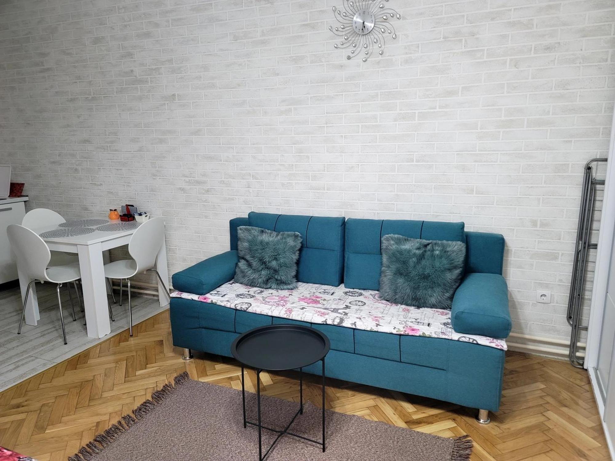 Apartman "Garden" Νόβι Σαντ Εξωτερικό φωτογραφία